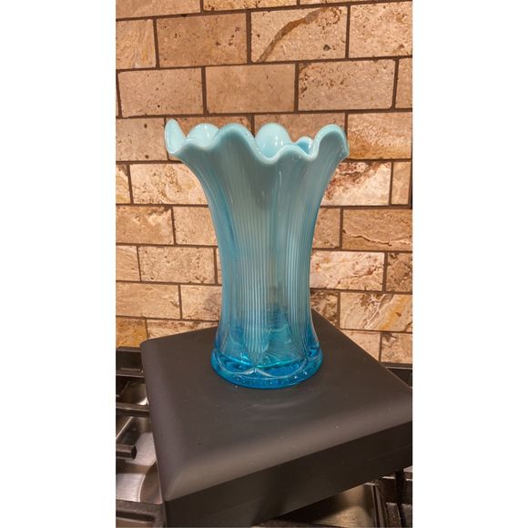 jefferson glass Art Vintage Jefferson Blue Opalescent Swung Vase